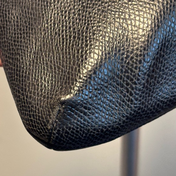 Coach East West Crossbody Elegant Cross Grain Leather - Picture 5 of 16